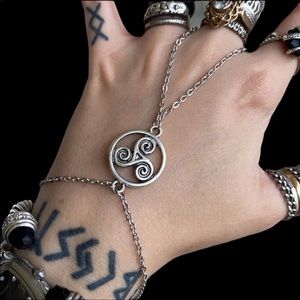 Celtic trinity spiral knot hand piece bracelet